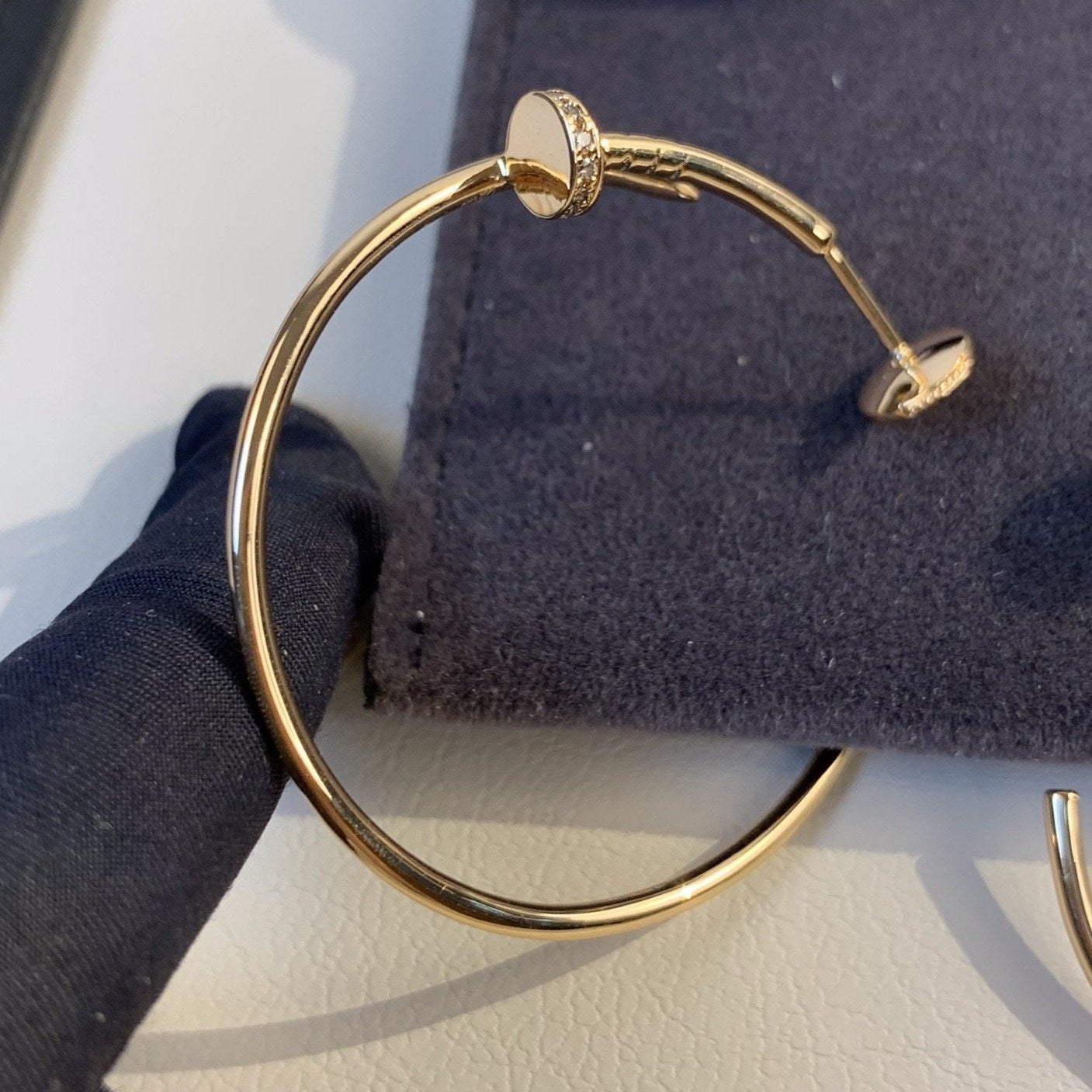 Imperial Juste Ohrringe, Gold, Diamanten, 1,8 mm 