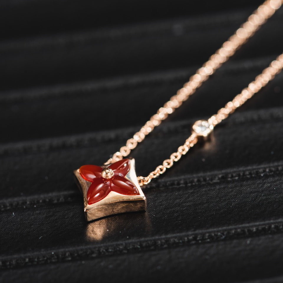 ¡®Imperial¡¯STAR NECKLACE PINK GOLD 1 DIAMOND