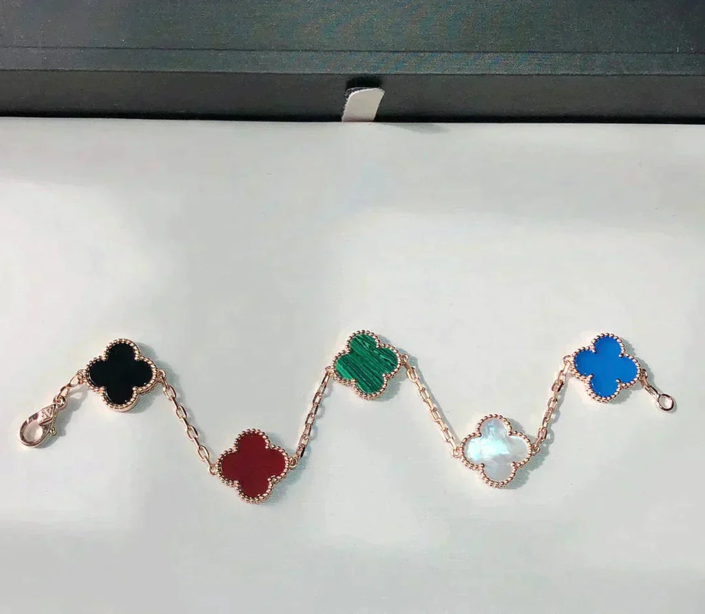 [Imperial]Nuevo BRAZALETE MULTICOLOR TREBOL 5 MOTIVOS