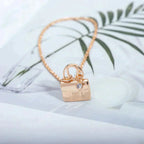 Imperial Amulett-Anhänger Halskette aus Roségold