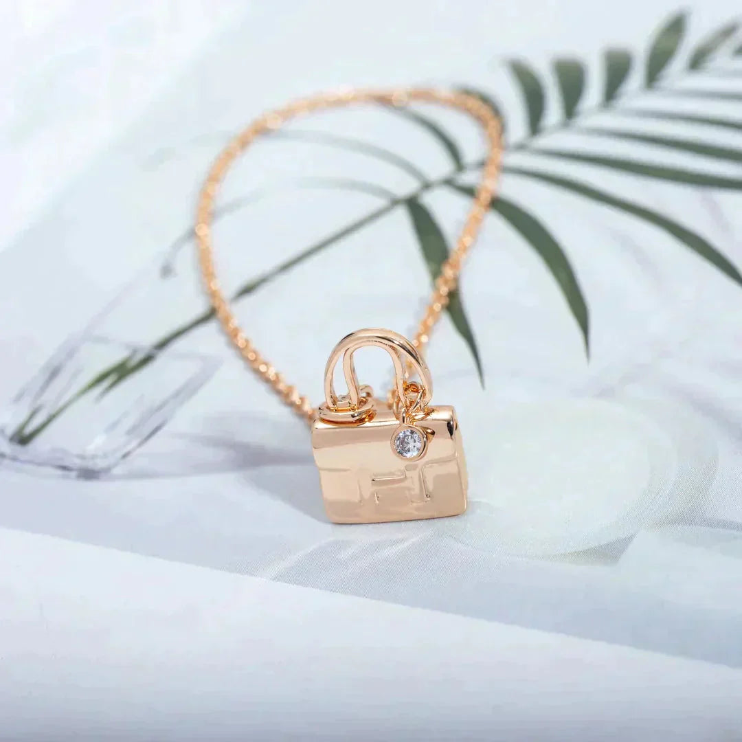 Imperial Amulett-Anhänger Halskette aus Roségold