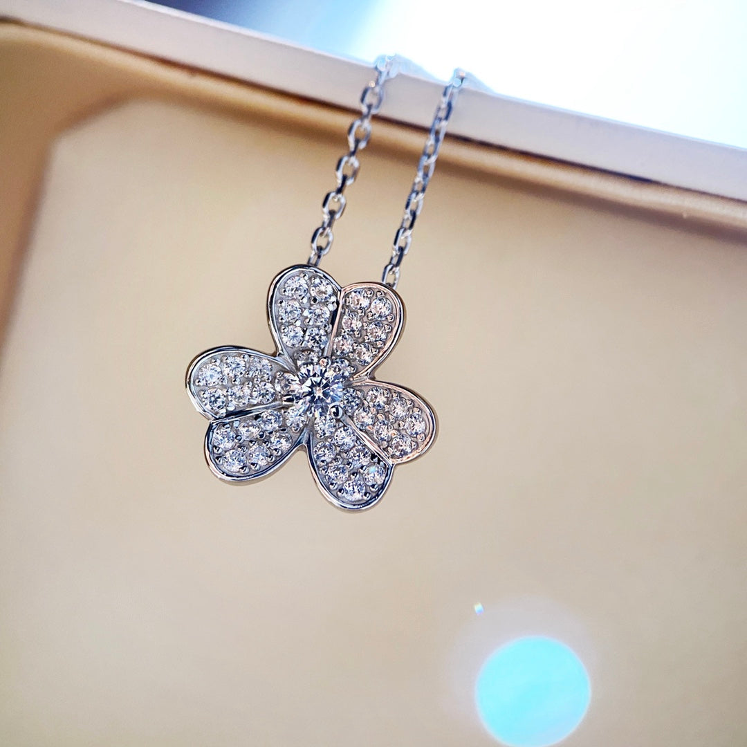 Imperial CLOVER DIAMOND NECKLACE SILVER