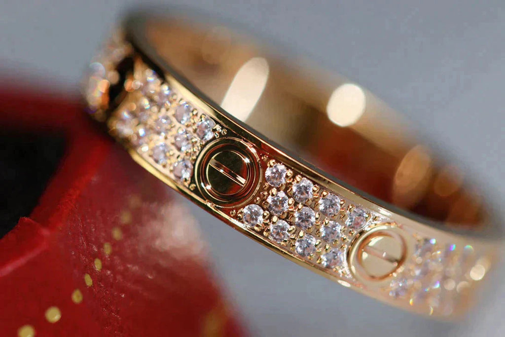 Imperial Love Ring, 3,6 mm Diamantbesatz