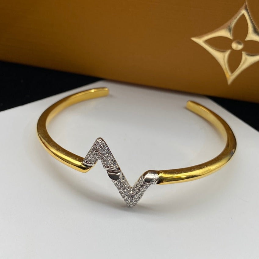 Imperial VOLTE UPSITED DOWN DIAMOND GOLD OFFENES ARMBAND