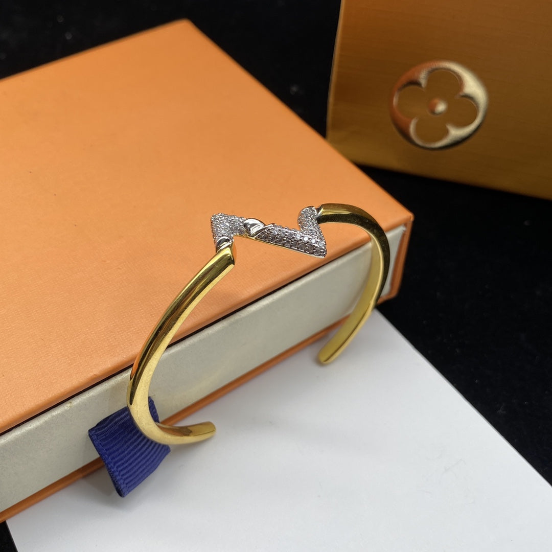 Imperial VOLTE UPSITED DOWN DIAMOND GOLD OFFENES ARMBAND