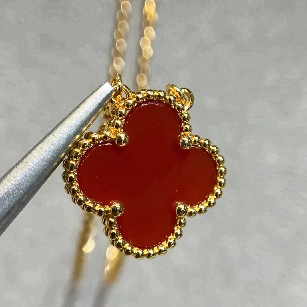 Imperial CLOVER 15MM CARNELIAN SINGLE FLOWER NECKLACE