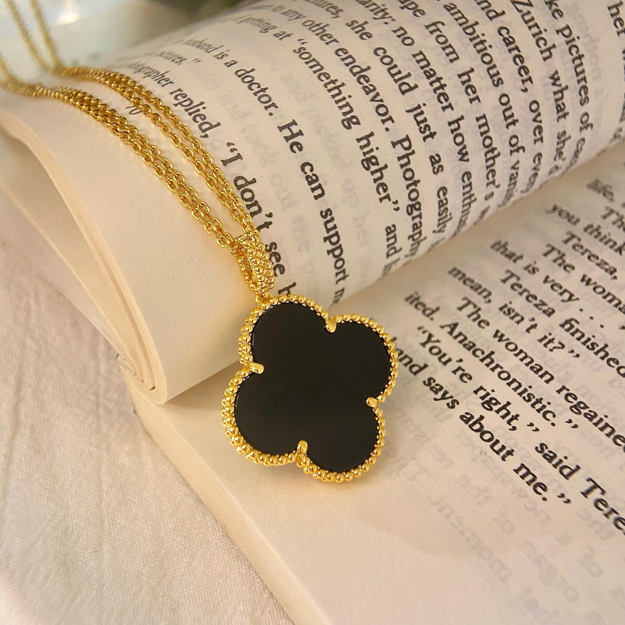 Imperial CLOVER 25MM HALSKETTE GOLD ONYX