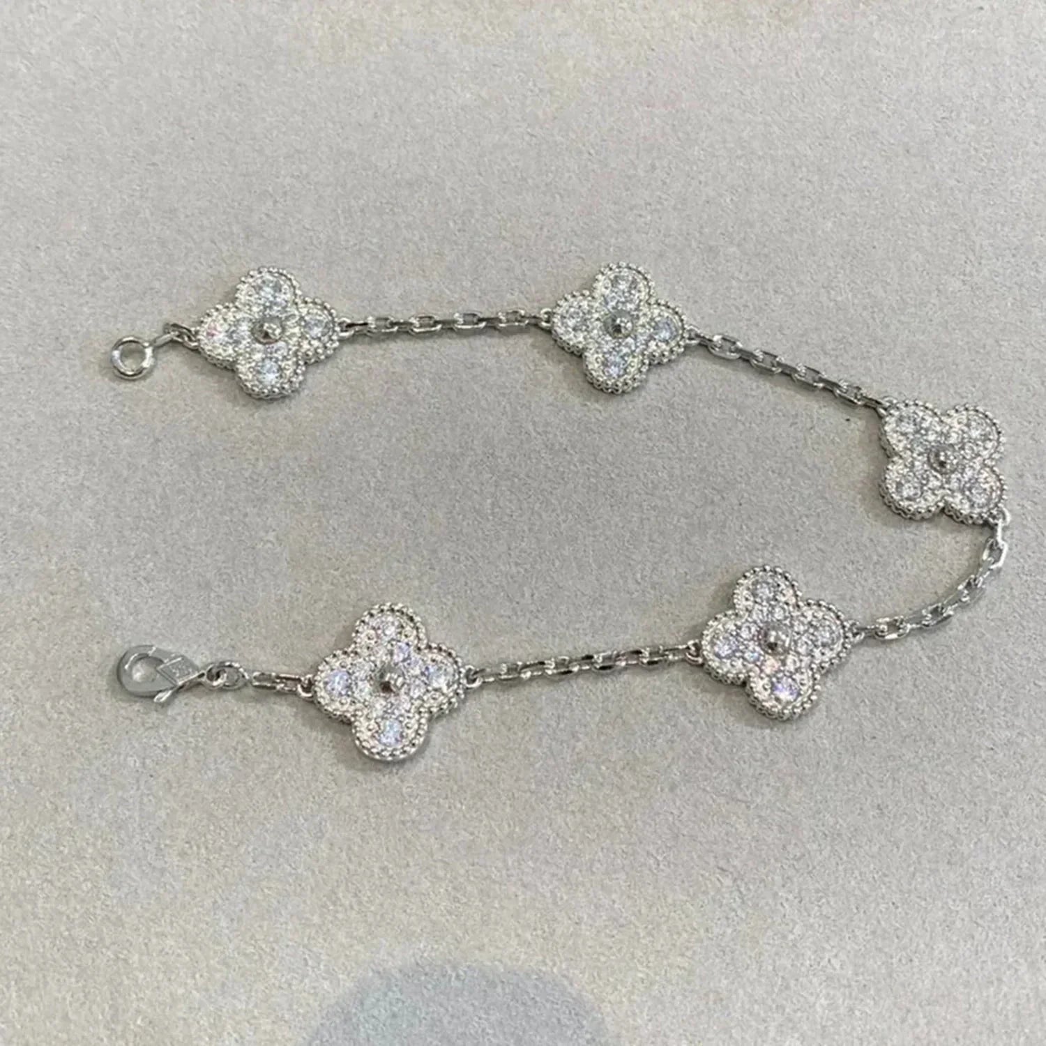 [Imperial] Nueva COLECCIÓN DE BRAZALETE TREBOL 5 MOTIVOS CON DIAMANTES COMPLETOS