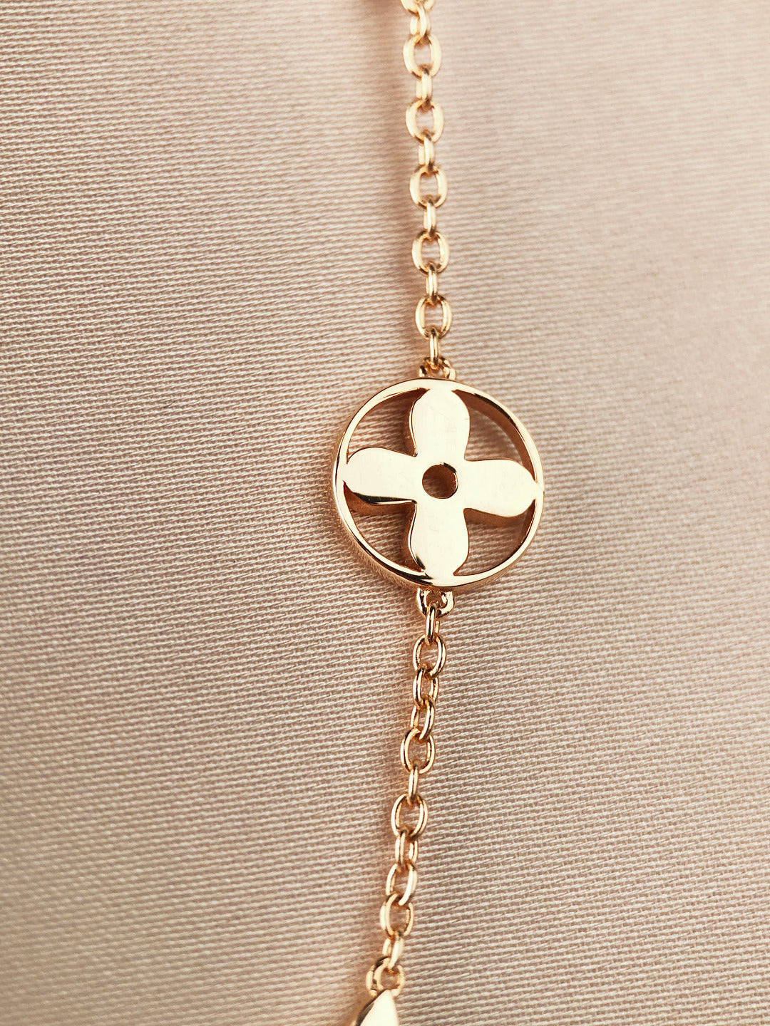 ¡®Imperial¡¯STAR AND SUN 7 MOTIFS GOLD BRACELET