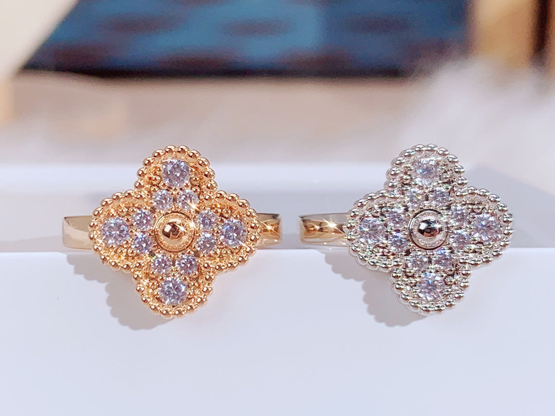 Imperial CLOVER DIAMOND RING