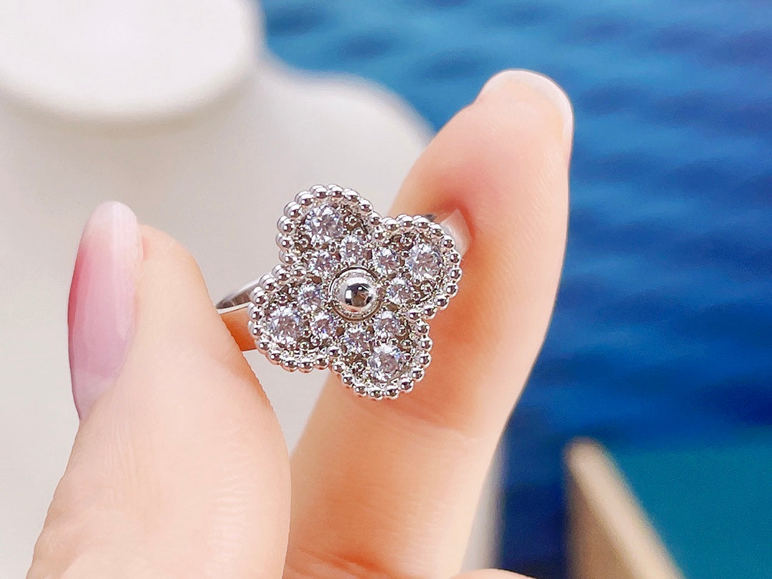 Imperial CLOVER DIAMOND RING
