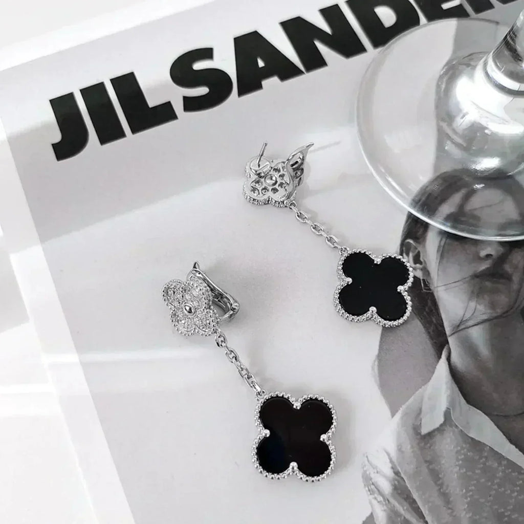 Imperial-Ohrringe mit Kleeblattmotiven, Diamant und Onyx, Silber