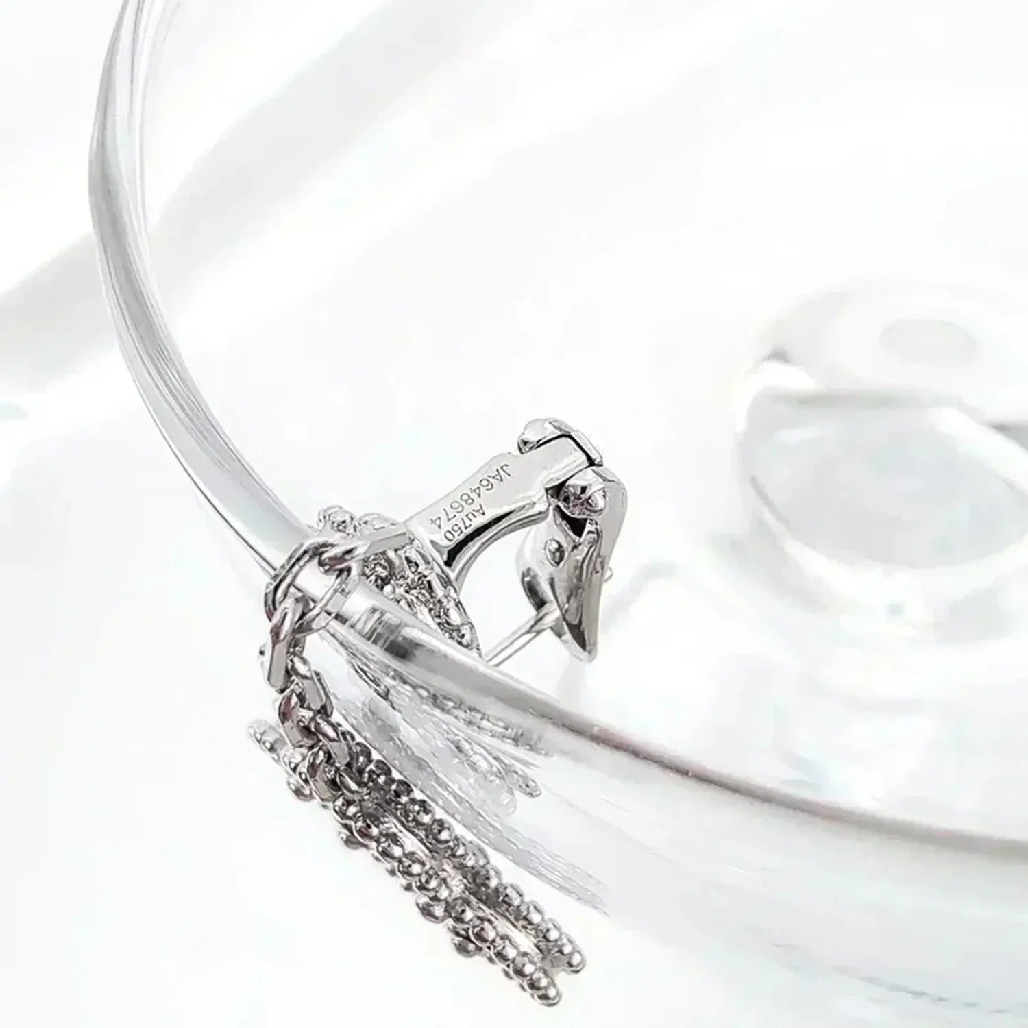 Imperial-Ohrringe mit Kleeblattmotiven, Diamant und Onyx, Silber