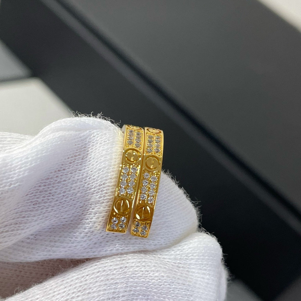 ¡®Imperial¡¯LOVE DIAMOND GOLD HOOP EARRINGS