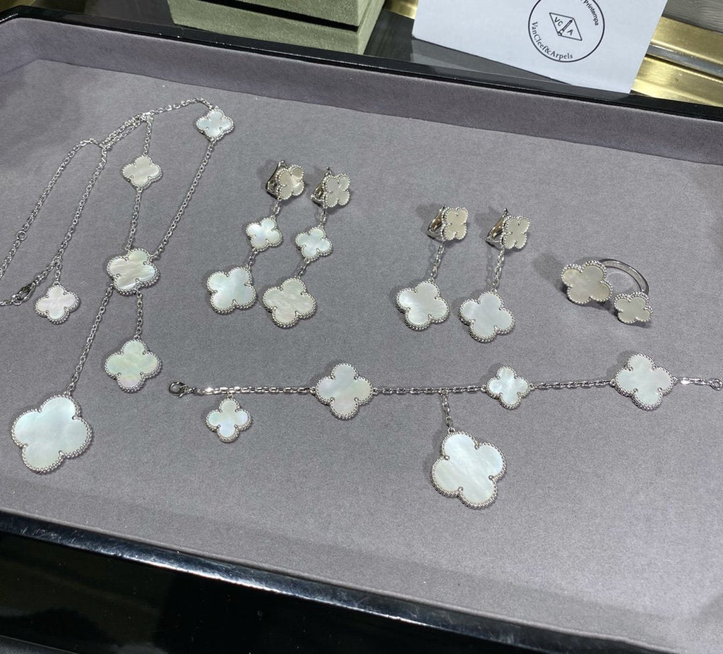 Imperial CLOVER 5 MOTIF WEISSER MOP SILBERNES ARMBAND