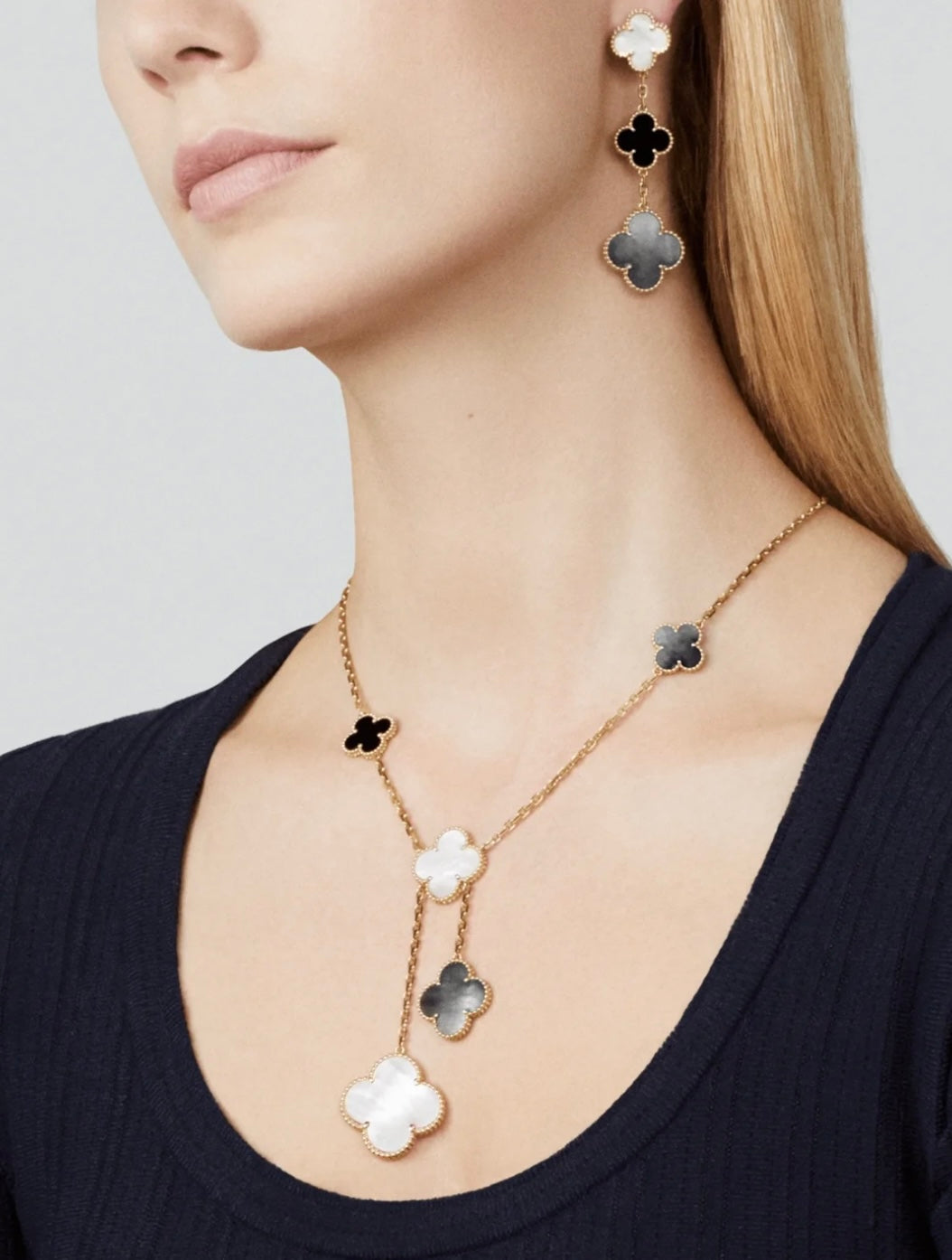 Imperial-Ohrringe mit Kleeblattmotiv, 3-teilig, aus Onyx, dunkelrosa und goldfarben