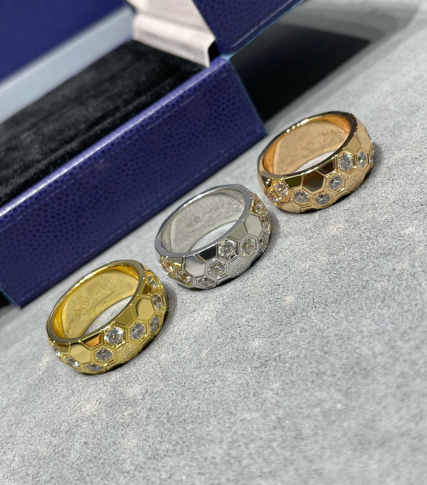 Imperial BEE LOVE DIAMOND RING (GROSSER RING) 