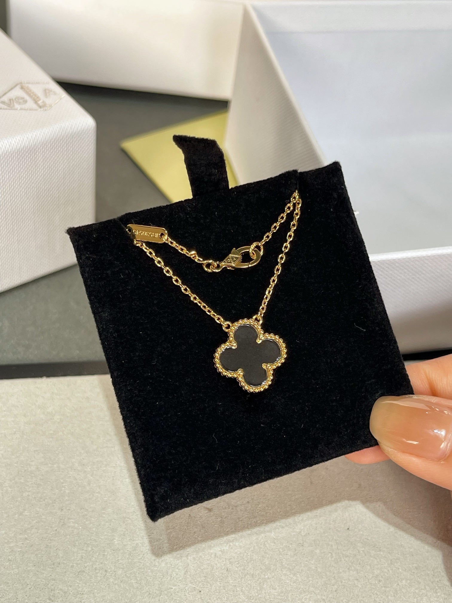 Imperial CLOVER ROCK CRYSTAL ROSE GOLD NECKLACE