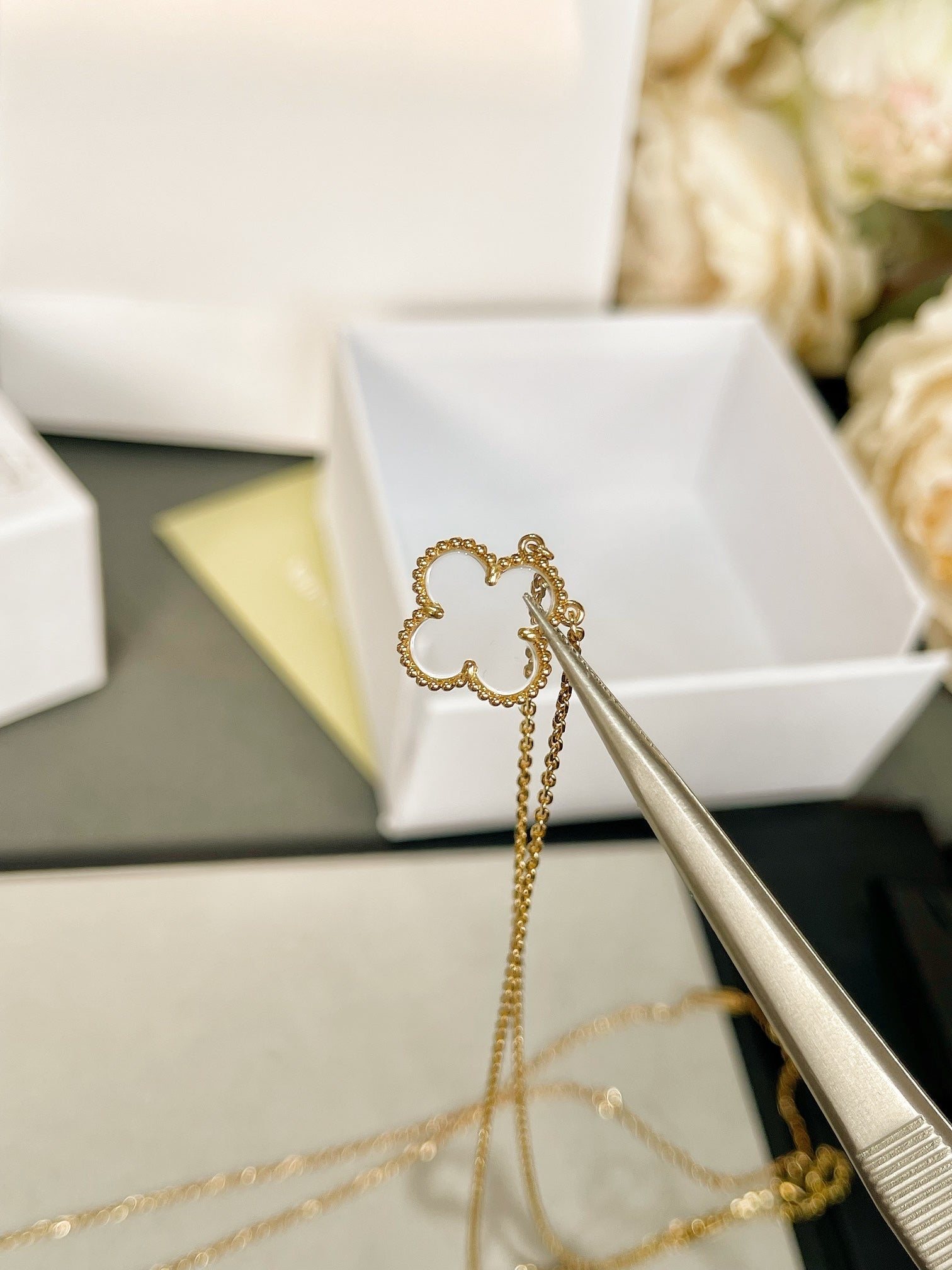 Imperial CLOVER ROCK CRYSTAL ROSE GOLD NECKLACE