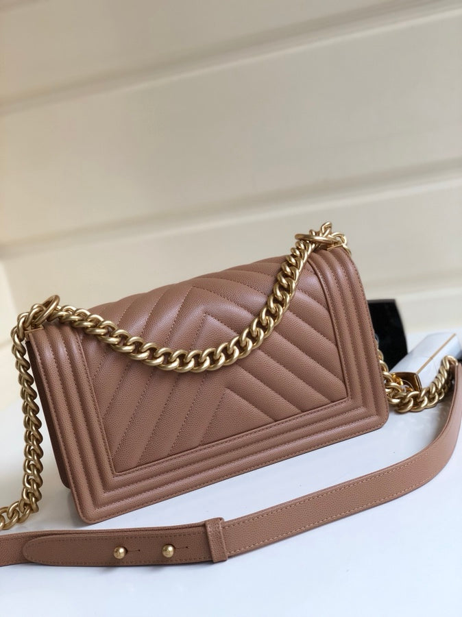 CC ミディアム 25 ボーイバッグ（アッシュブラウン ラムスキン、シルバー金具）