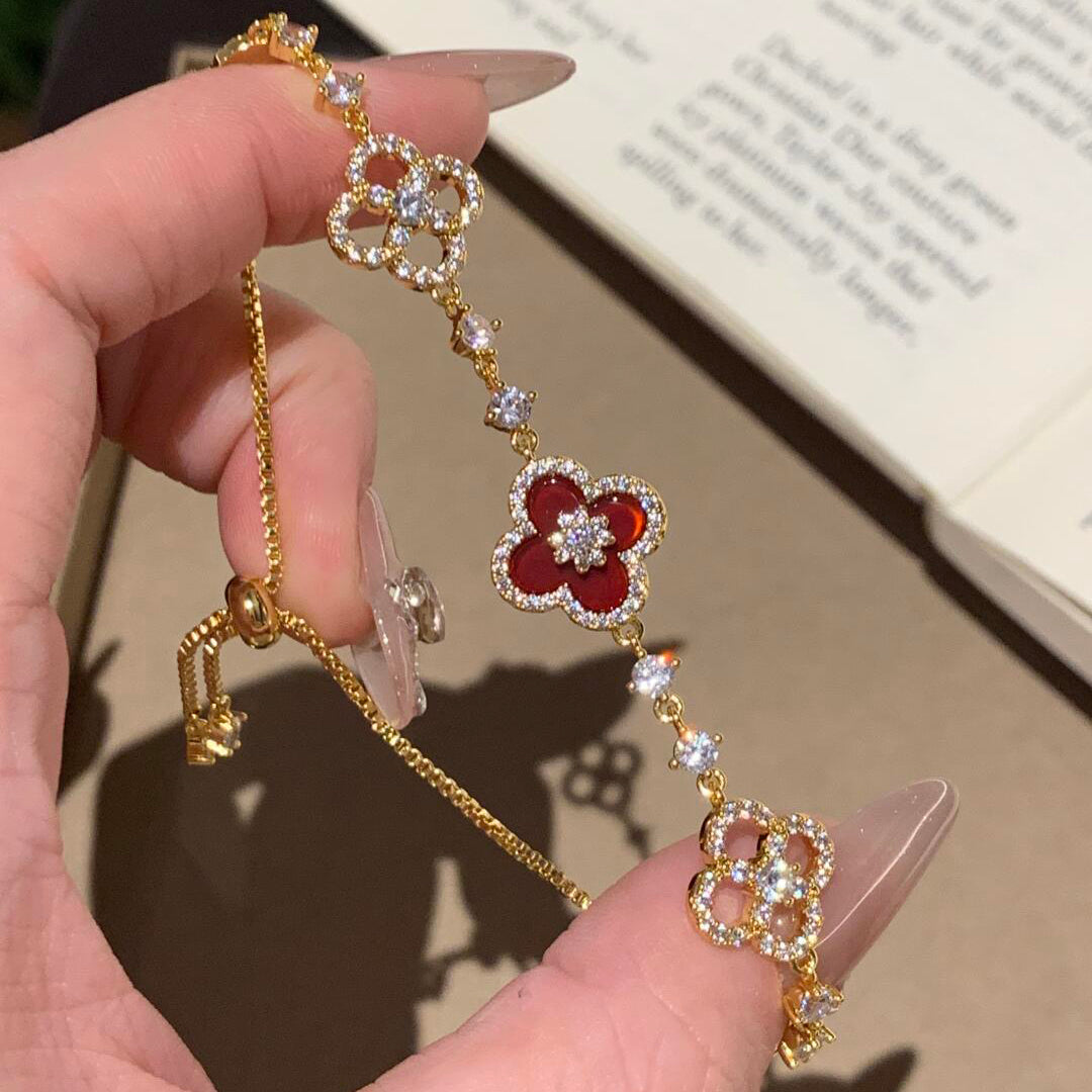 ¡®Imperial¡¯CLOVER 5 MOTIF PINK BLUE RED WHITE BRACELET