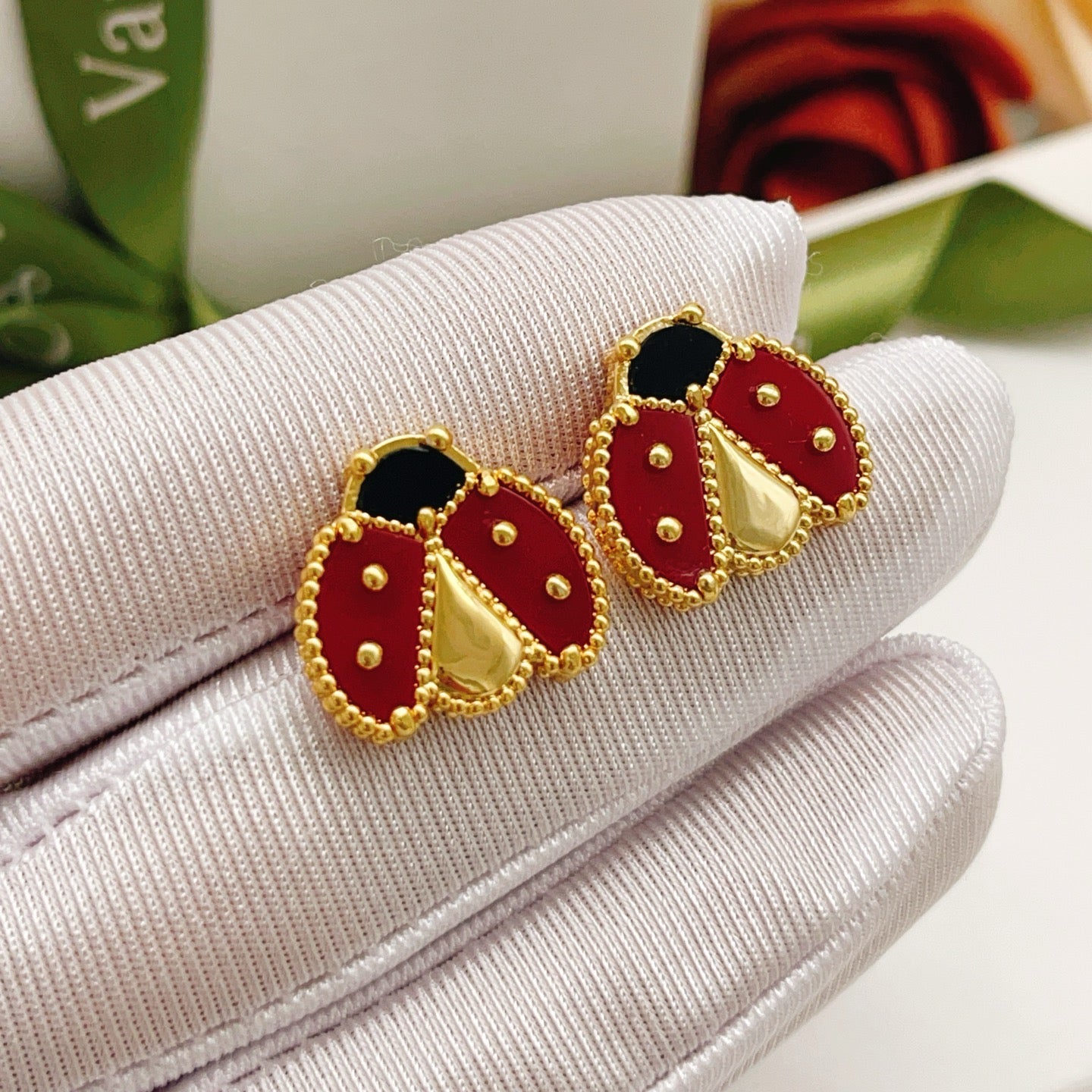¡®Imperial¡¯ ARETES LADYBUG SUERTE