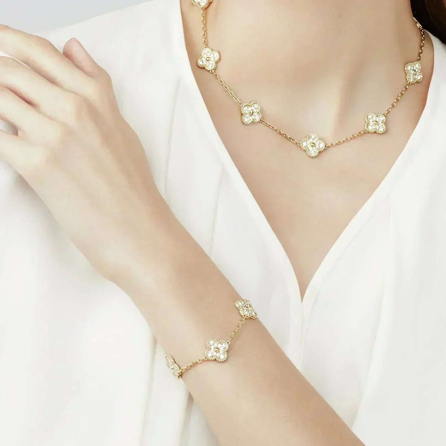[Imperial] Nueva COLECCIÓN DE BRAZALETE TREBOL 5 MOTIVOS CON DIAMANTES COMPLETOS