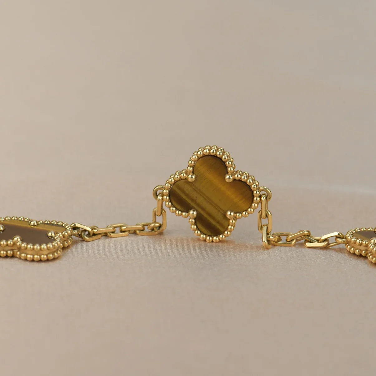 [Imperial]New  CLOVER 5 MOTIFS TIGER EYE BRACELET COLLECTION