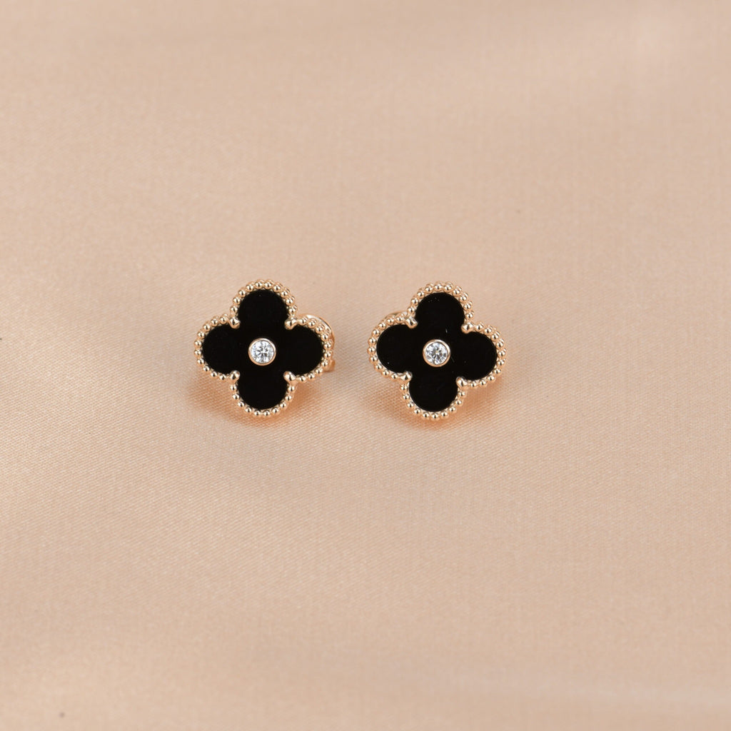 Imperial CLOVER MEDIUM 1 MOTIFS ONYX DIAMOND EARRINGS