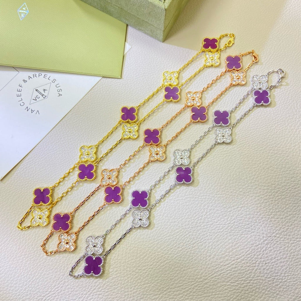 Imperial Kleeblatt-Halskette mit 10 Motiven, lila-violett und diamantfarben