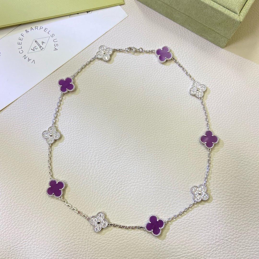 Imperial Kleeblatt-Halskette mit 10 Motiven, lila-violett und diamantfarben