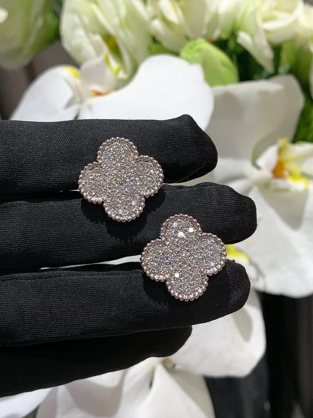 [Imperial] TREBOL ARETES DE DIAMANTE 20MM PLATA
