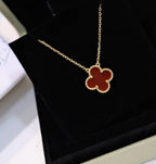 Imperial CLOVER 15MM CARNELIAN SINGLE FLOWER NECKLACE