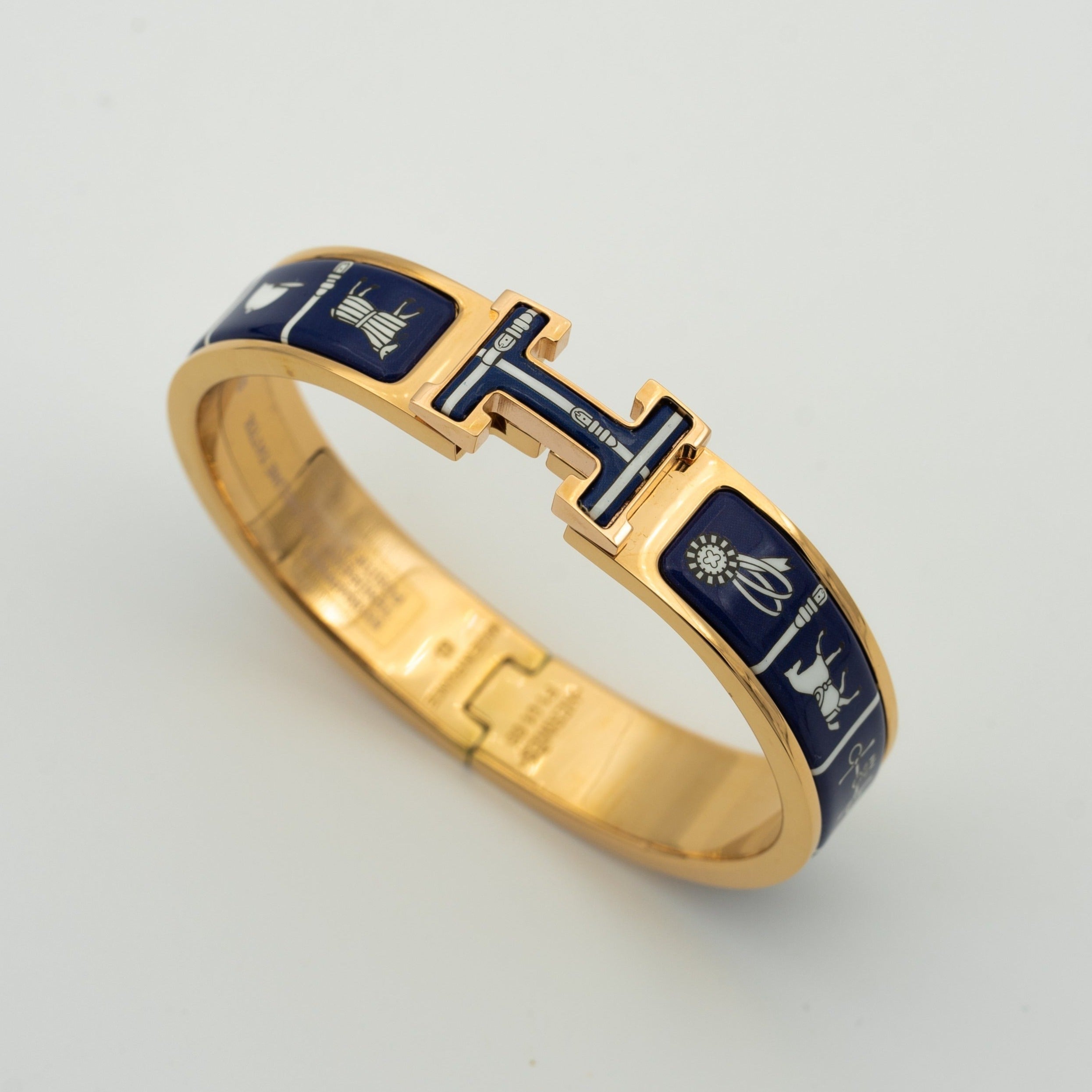 Imperial H Armband aus blauer Keramik