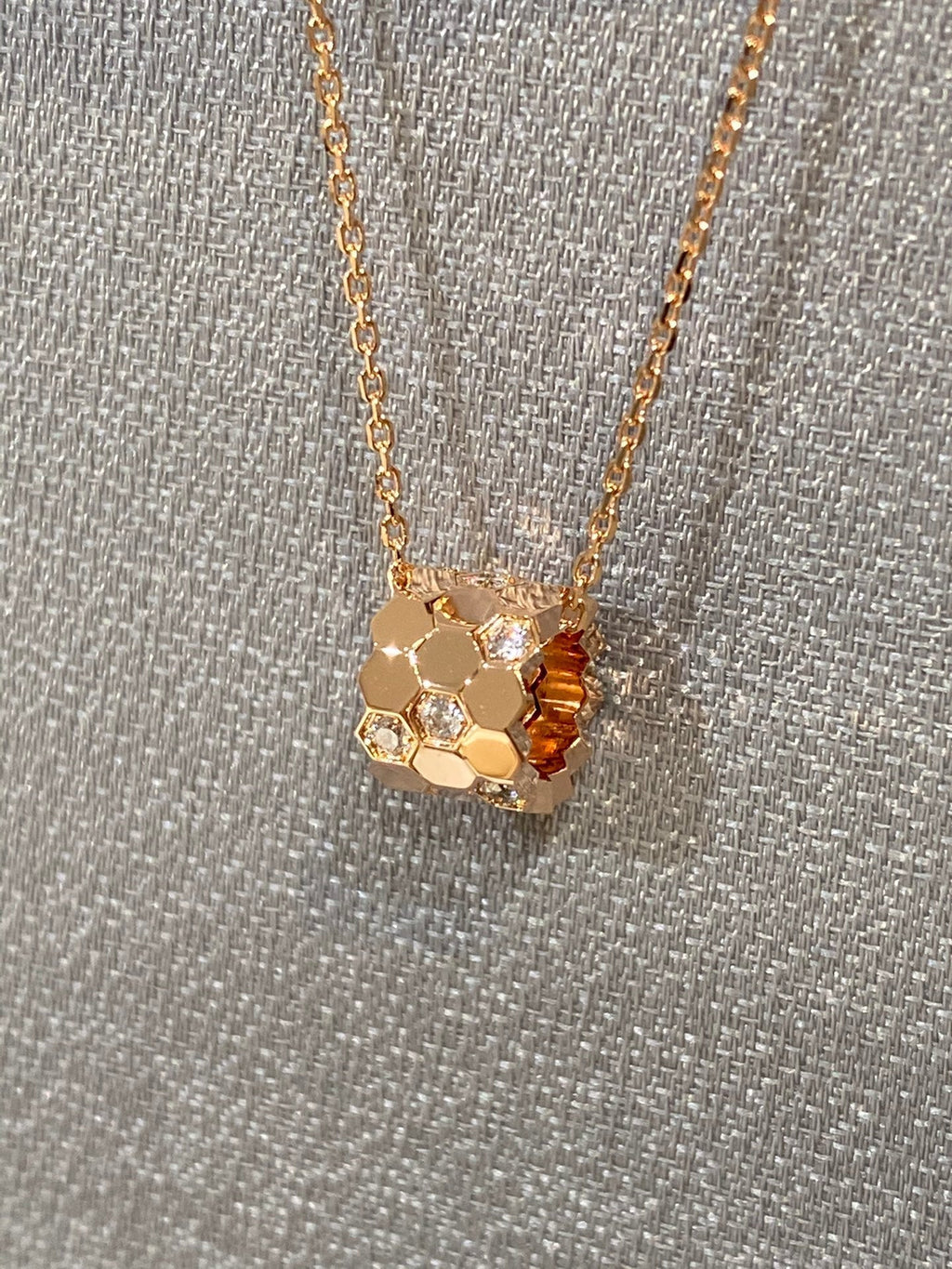 Imperial BEE LOVE DIAMOND NECKLACE