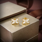 ¡®Imperial¡¯JEUX DE WHITE MOP GOLD DIAMOND EARRINGS