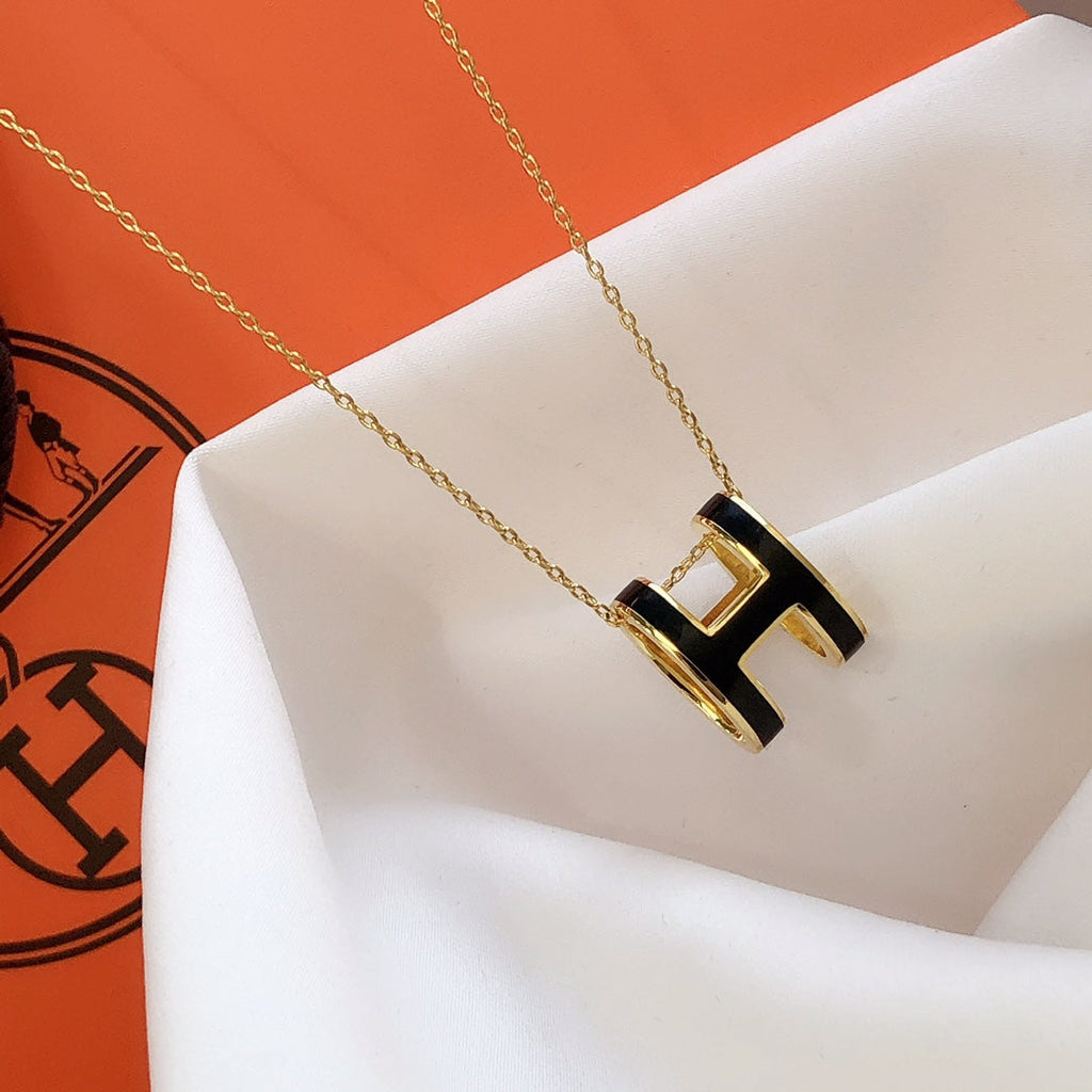 ¡®Imperial¡¯HM CLIC BLACK ENAMEL GOLD NECKLACE