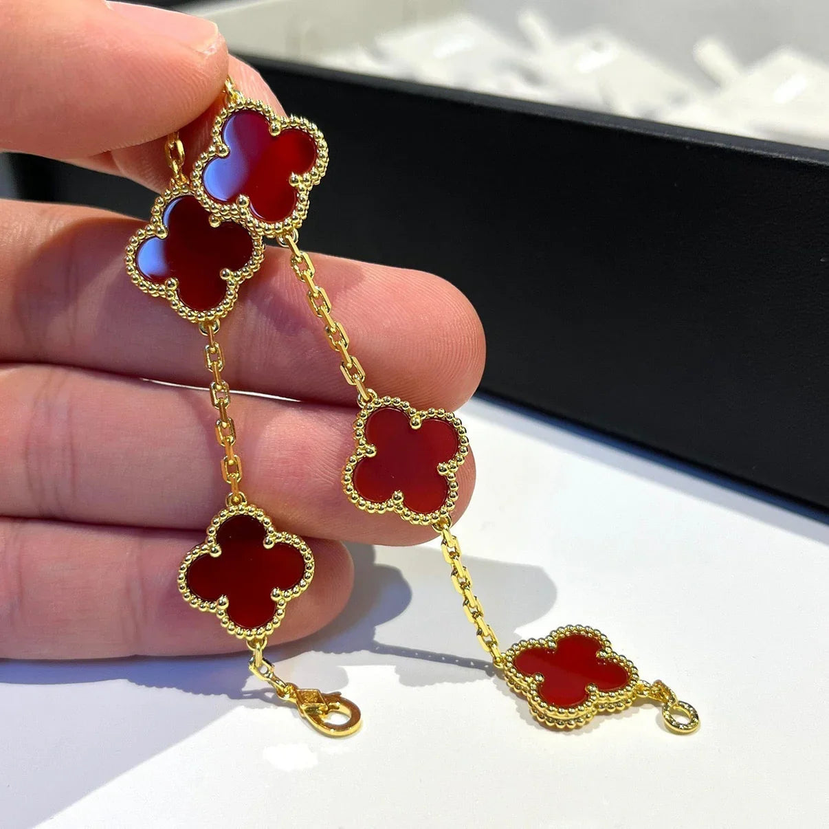 [Imperial]Nueva COLECCIÓN DE BRAZALETE TREBOL 5 MOTIVOS CORNALINA ROJA
