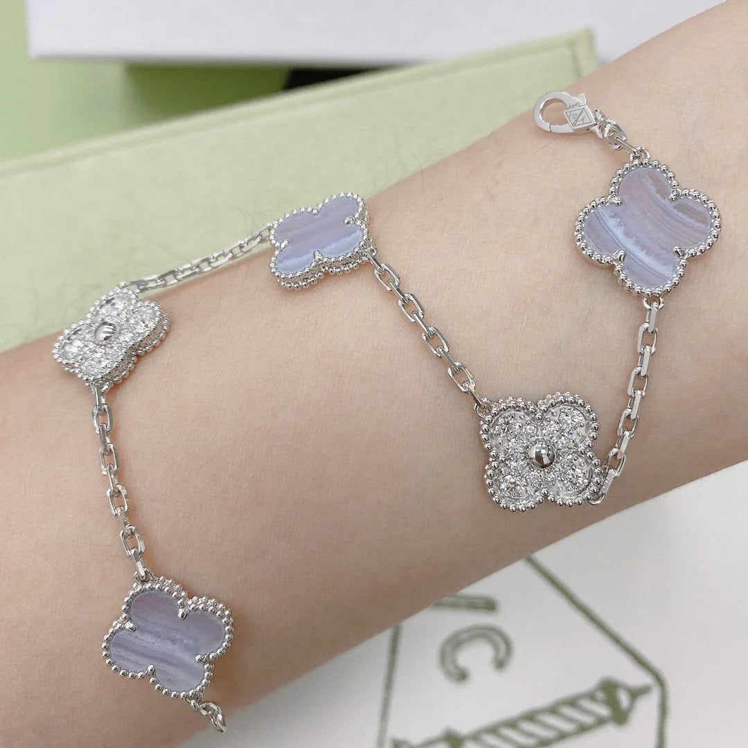 [Imperial]Nueva COLECCIÓN DE BRAZALETE TREBOL 5 MOTIVOS CALCEDONIA MORADA