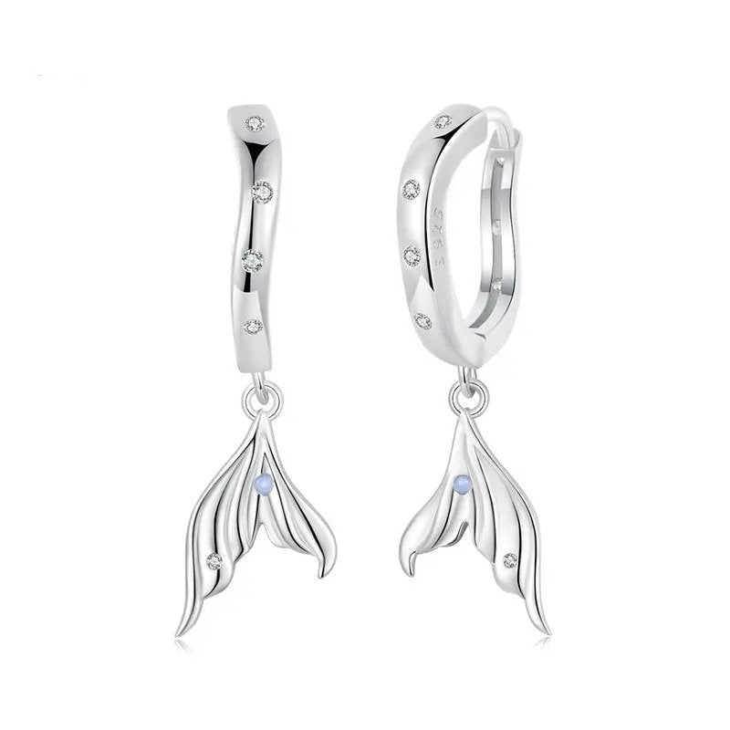 Zarter, vergoldeter Ohrring, hypoallergen, Fischschwanz-Ohrring, Geschenk SCE1744