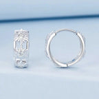 ホワイトゴールドメッキのInifinite Loveフープイヤリング軟骨イヤリング軽量