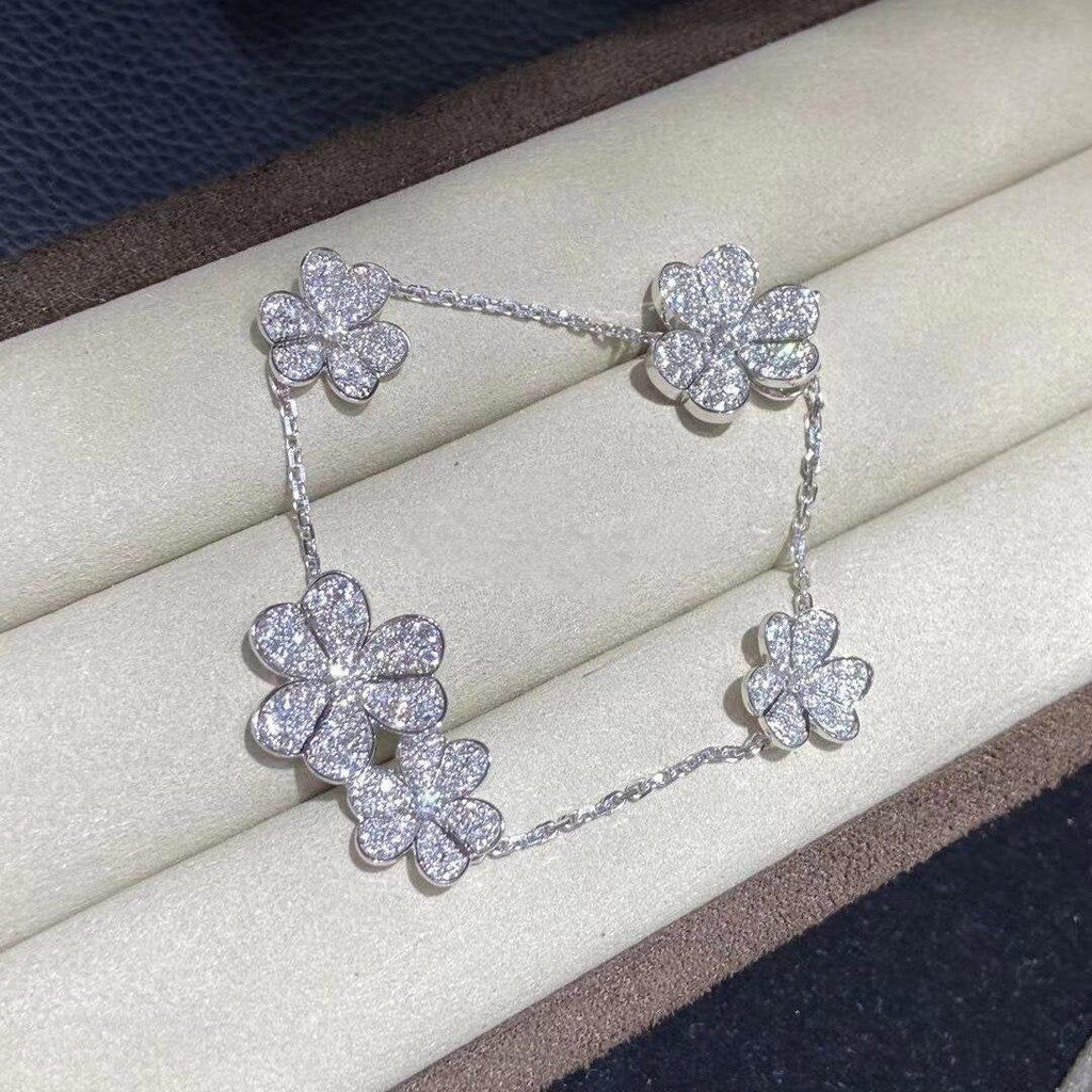 ¡®Imperial¡¯FRIVOLE SILVER 5 FLOWERS BRACELET