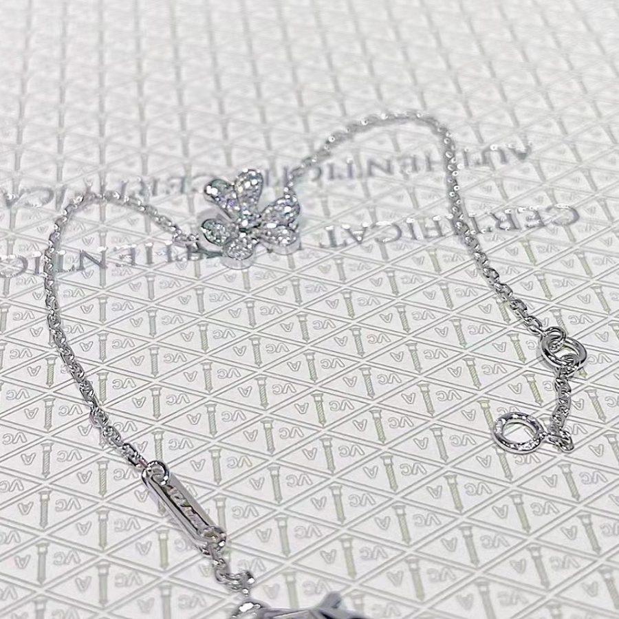 Imperial Frivole Silbernes Blumen-Diamant-Armband 