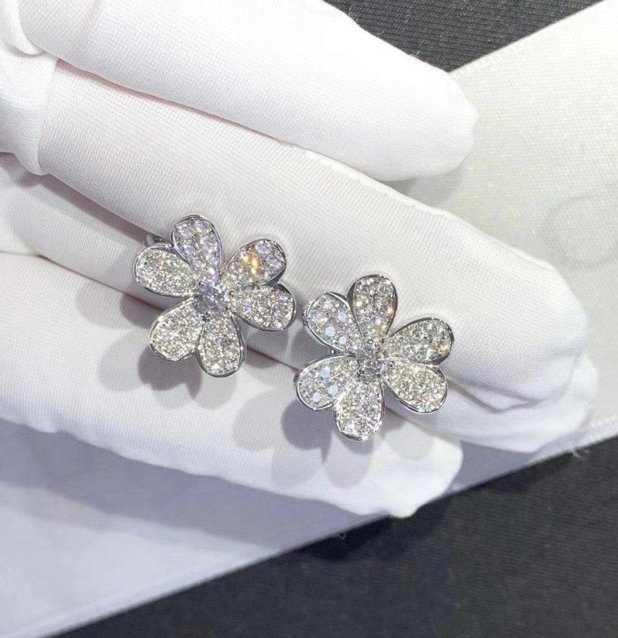 Imperial Frivole Silberne Blumen-Diamant-Ohrringe