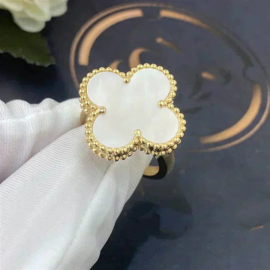 Imperial CLOVER WHITE MOP RING