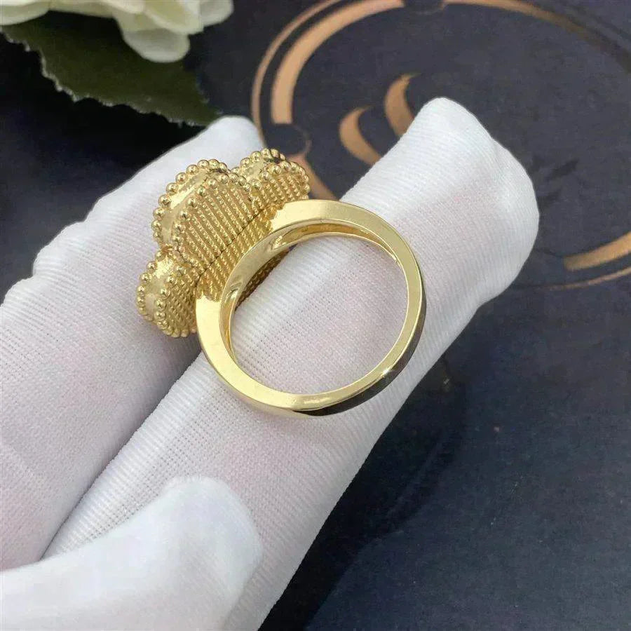 Imperial CLOVER WHITE MOP RING