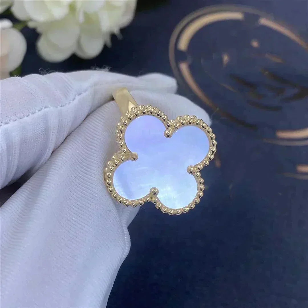 Imperial CLOVER WHITE MOP RING
