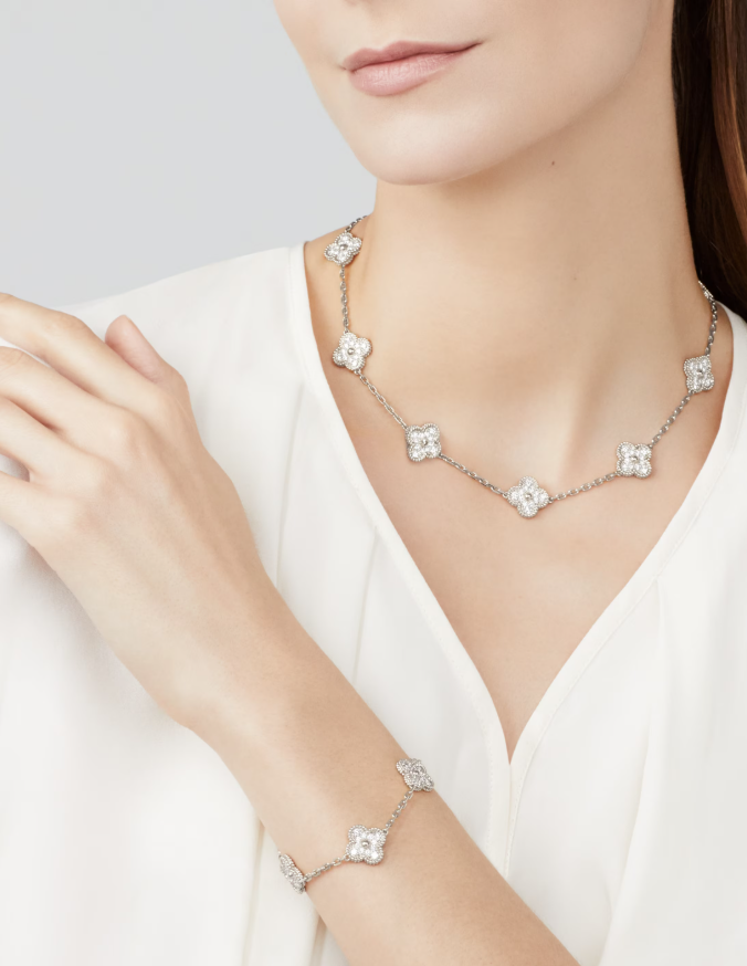 [¡®Imperial¡¯]CLOVER 10 MOTIFS FULL DIAMOND NECKLACE